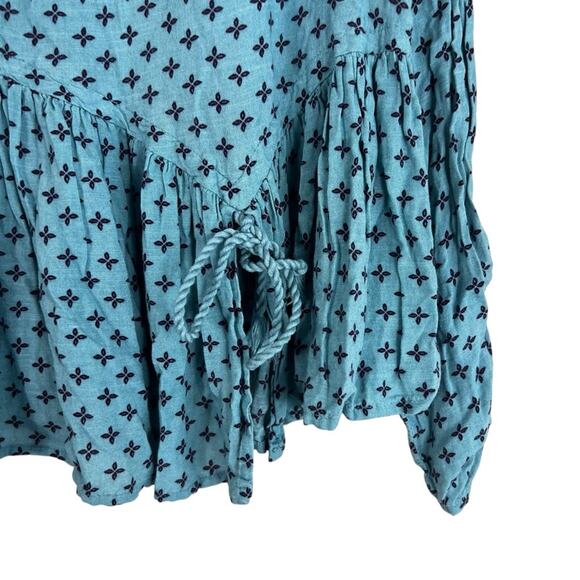 Time & True Tie Neck Peasant Blouse Womens L Blue Printed Cottagecore Prairie - Picture 4 of 7